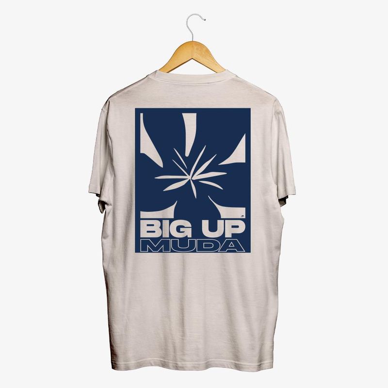 camiseta-big-up-muda-bege-estampa-frente-e-verso-camiseta-big-up-muda-00602438507474-26060243850747