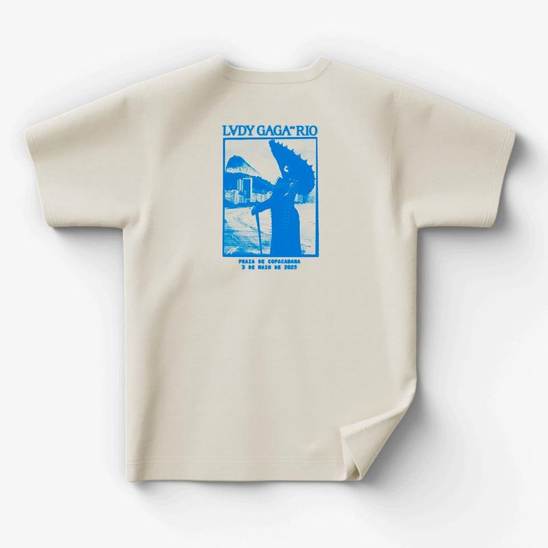 camiseta-lady-gaga-rio-poster-cream-camiseta-lady-gaga-rio-poster-cream-00196177498143-26019617749814